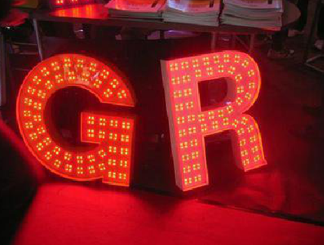 元谋LED发光字常见的安装误区。